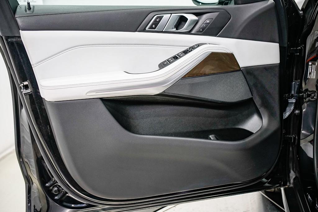 Thumbnail: 2023 BMW X5 - 25