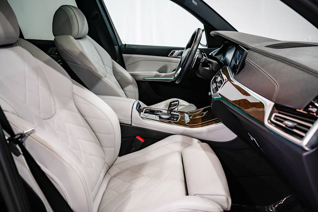 Thumbnail: 2023 BMW X5 - 9