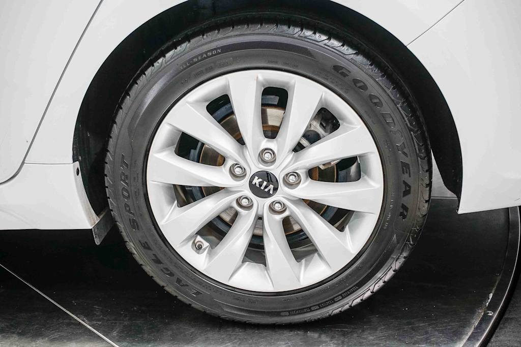 Thumbnail: 2018 Kia Optima - 6