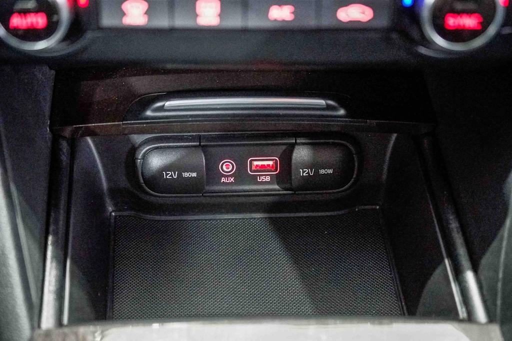 Thumbnail: 2018 Kia Optima - 25