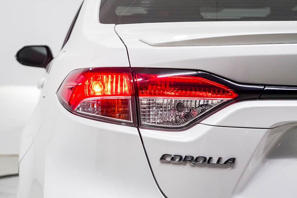 2020 Toyota Corolla SE 20