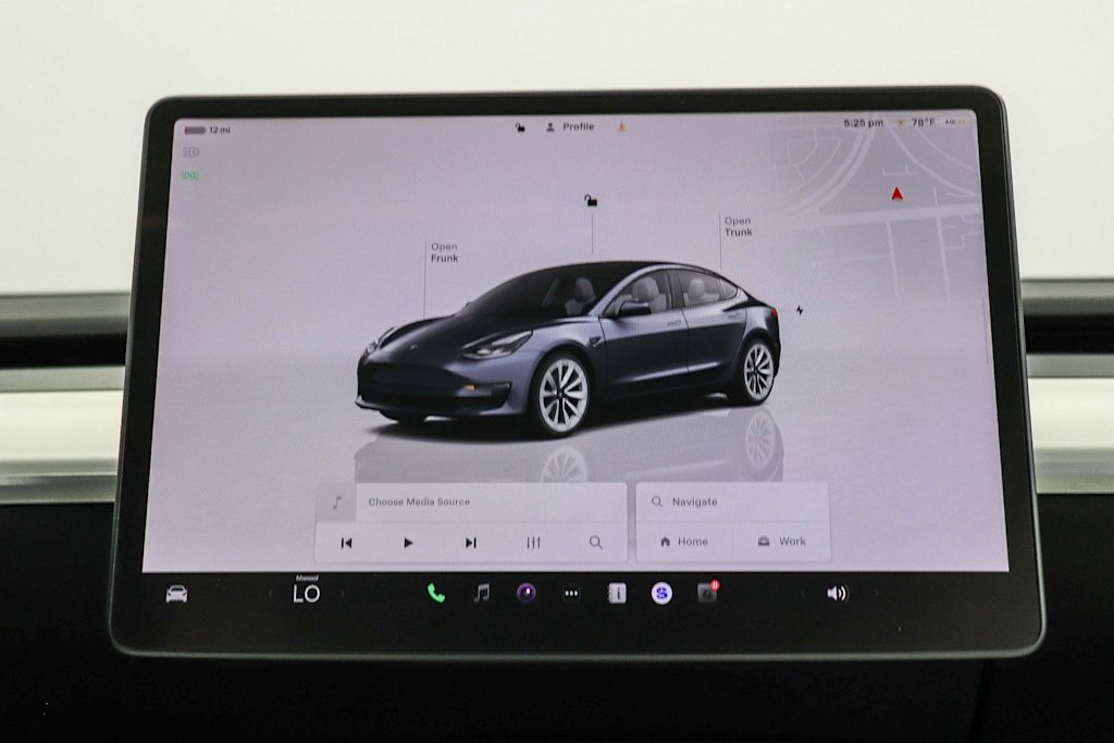 Thumbnail: 2023 Tesla Model 3 - 12