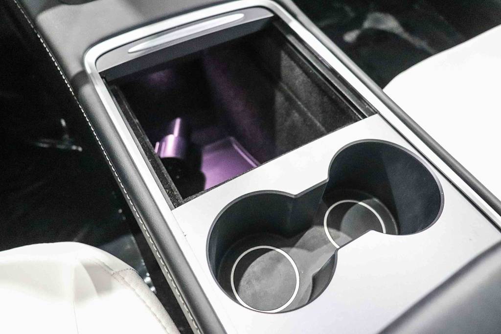 Thumbnail: 2023 Tesla Model 3 - 13