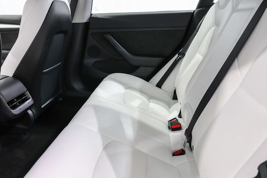 Thumbnail: 2023 Tesla Model 3 - 11