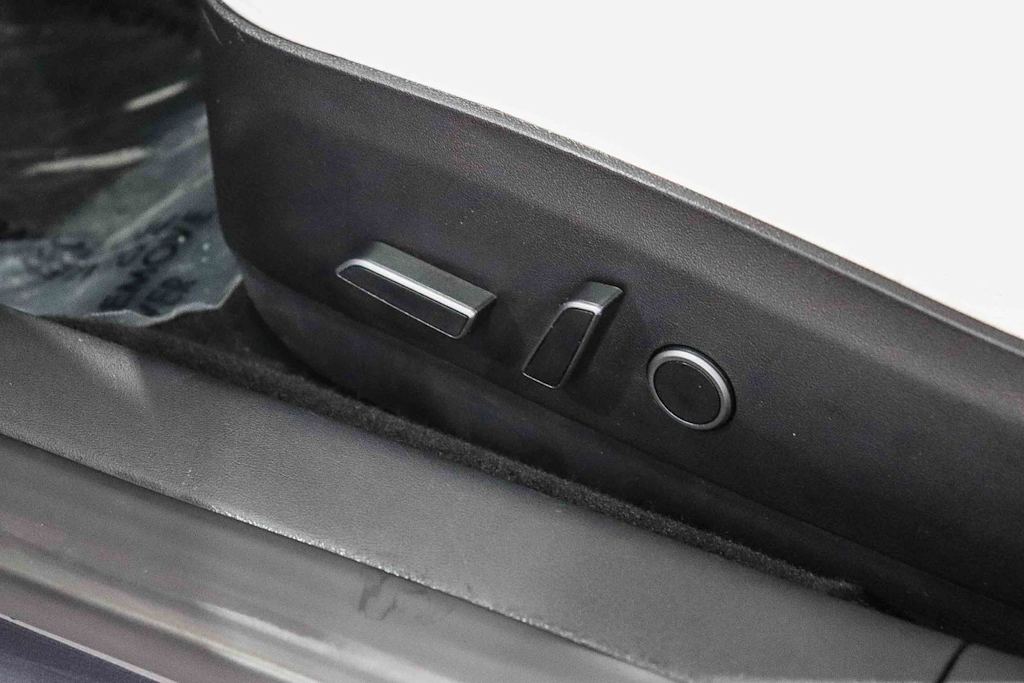 Thumbnail: 2023 Tesla Model 3 - 6