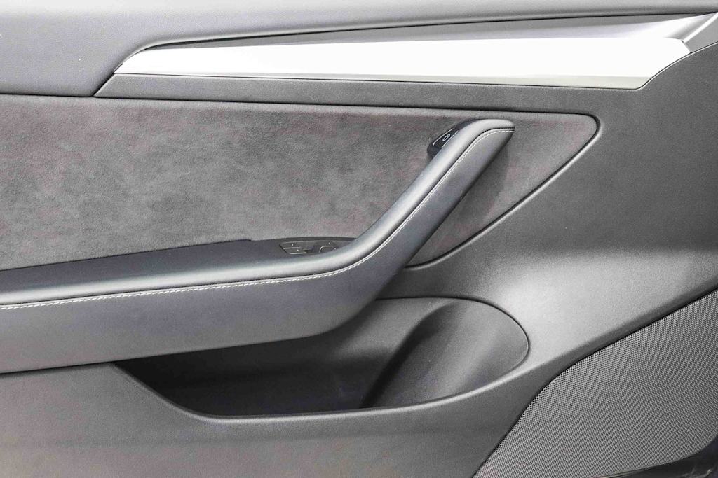 Thumbnail: 2023 Tesla Model 3 - 25