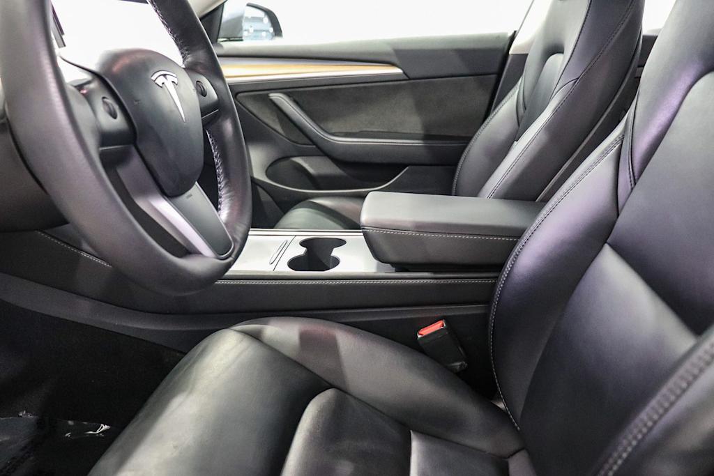 Thumbnail: 2023 Tesla Model 3 - 10