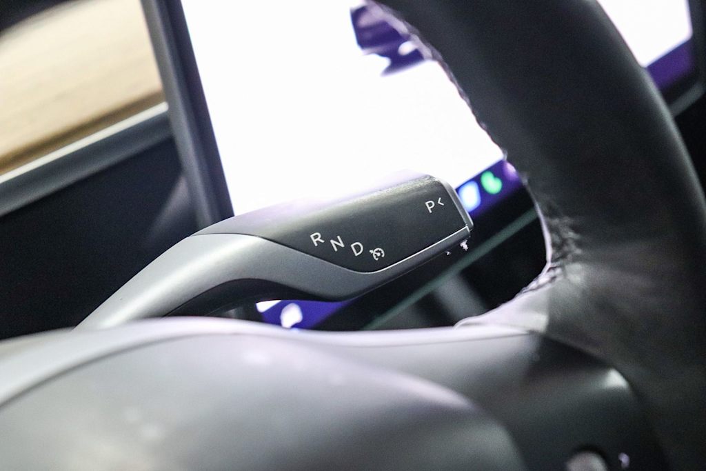 Thumbnail: 2023 Tesla Model 3 - 24