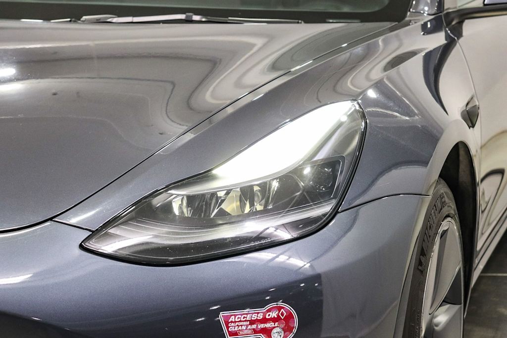 Thumbnail: 2023 Tesla Model 3 - 19