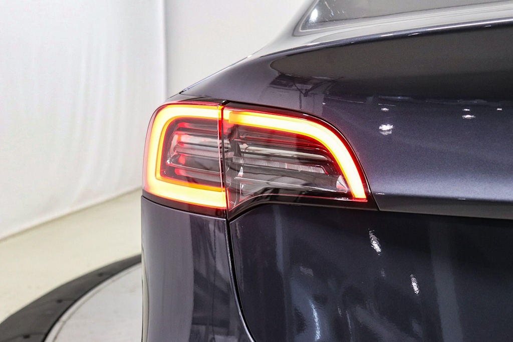 Thumbnail: 2023 Tesla Model 3 - 6