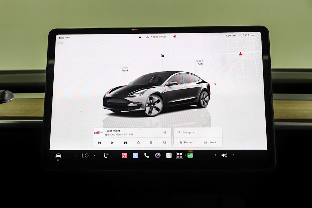Thumbnail: 2023 Tesla Model 3 - 23
