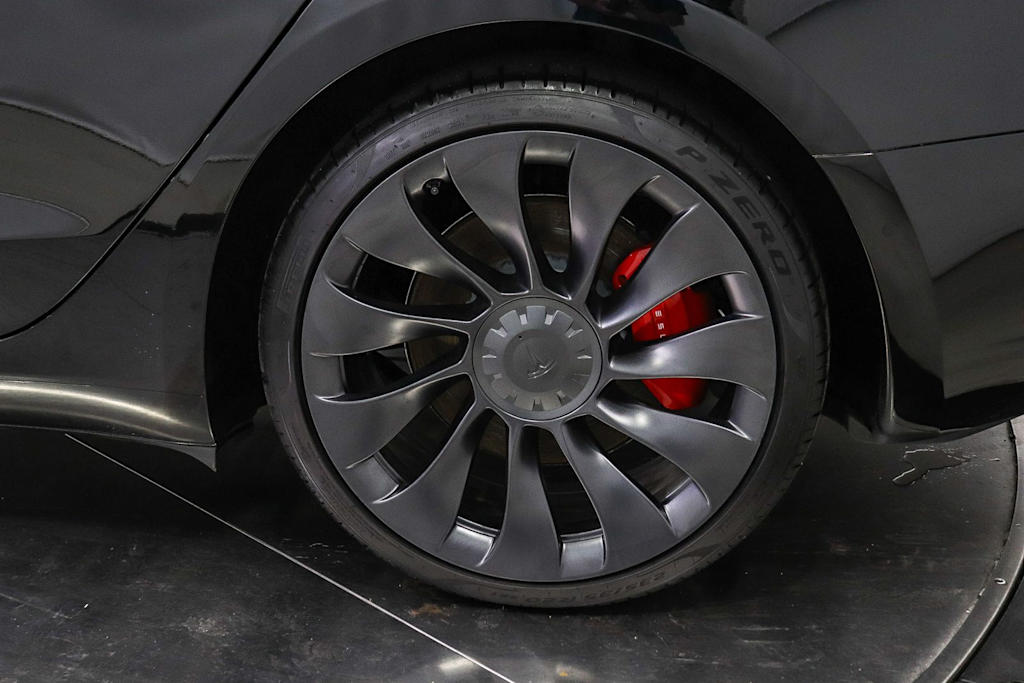 Thumbnail: 2022 Tesla Model 3 - 21