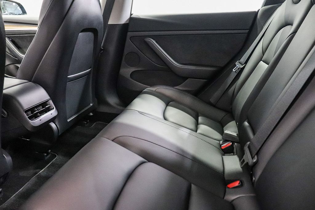 Thumbnail: 2022 Tesla Model 3 - 10