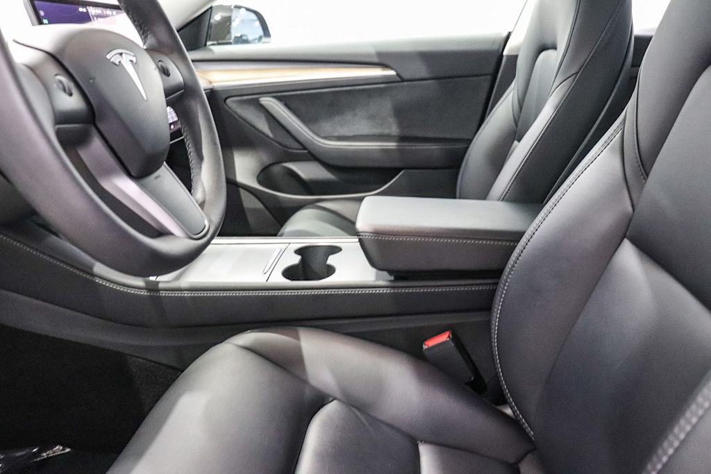 Thumbnail: 2022 Tesla Model 3 - 9