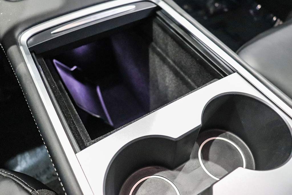 Thumbnail: 2022 Tesla Model 3 - 12