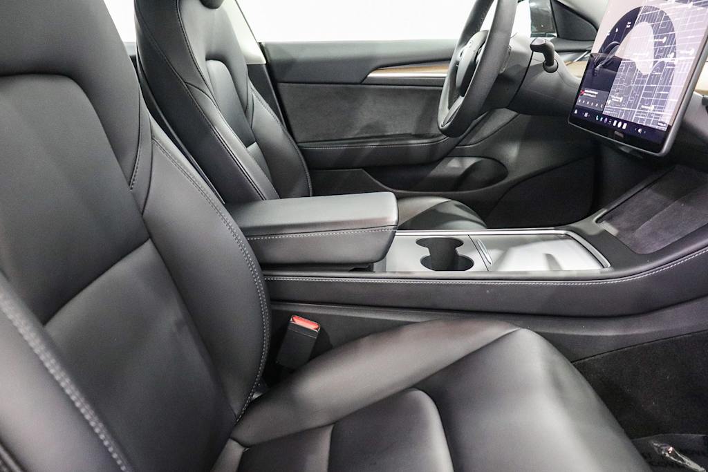 Thumbnail: 2022 Tesla Model 3 - 8