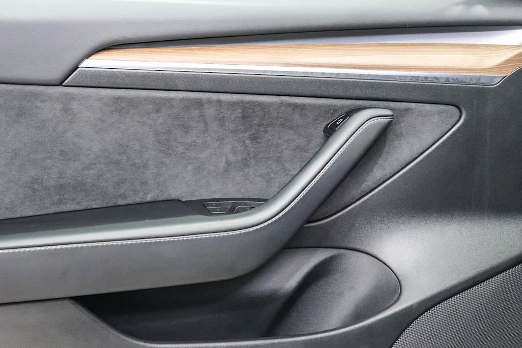 Thumbnail: 2022 Tesla Model 3 - 26
