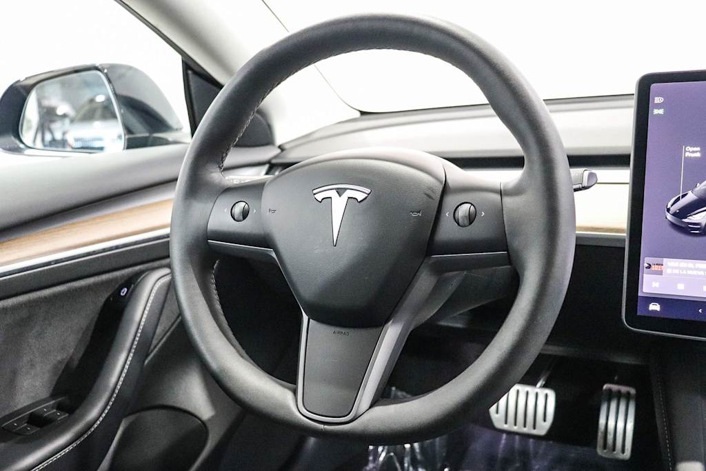Thumbnail: 2022 Tesla Model 3 - 7