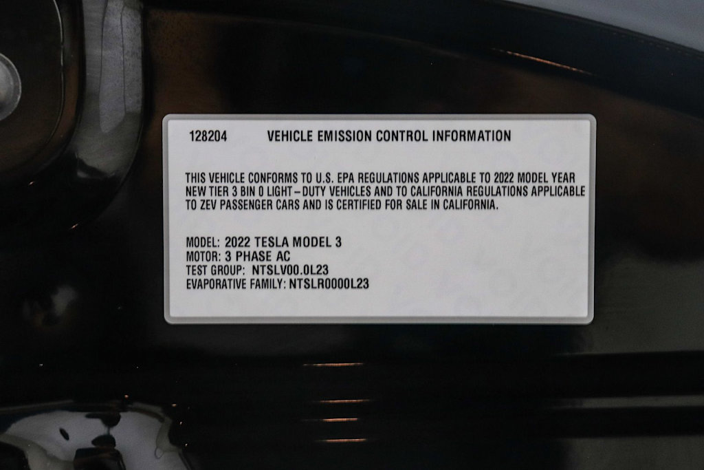 Thumbnail: 2022 Tesla Model 3 - 15