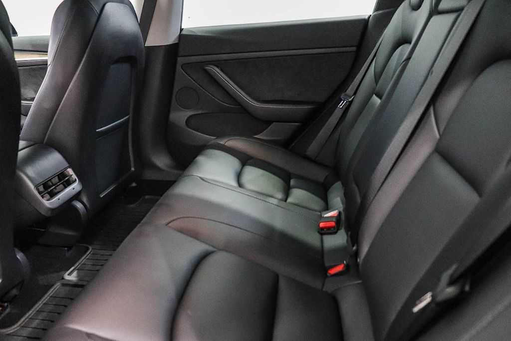 Thumbnail: 2021 Tesla Model 3 - 10