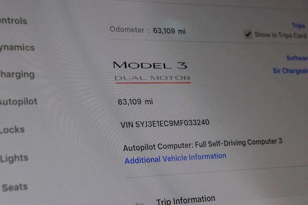 Thumbnail: 2021 Tesla Model 3 - 14