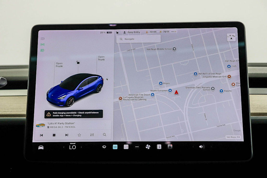 Thumbnail: 2021 Tesla Model 3 - 12