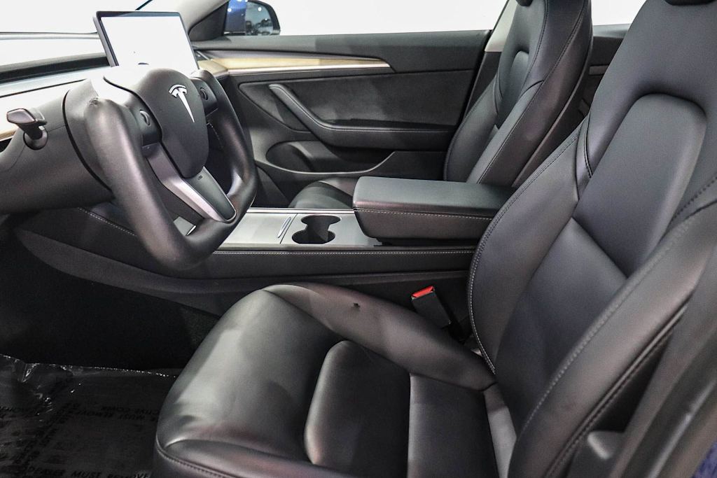Thumbnail: 2021 Tesla Model 3 - 9