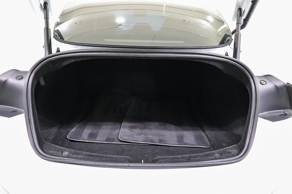 Thumbnail: 2024 Tesla Model 3 - 16