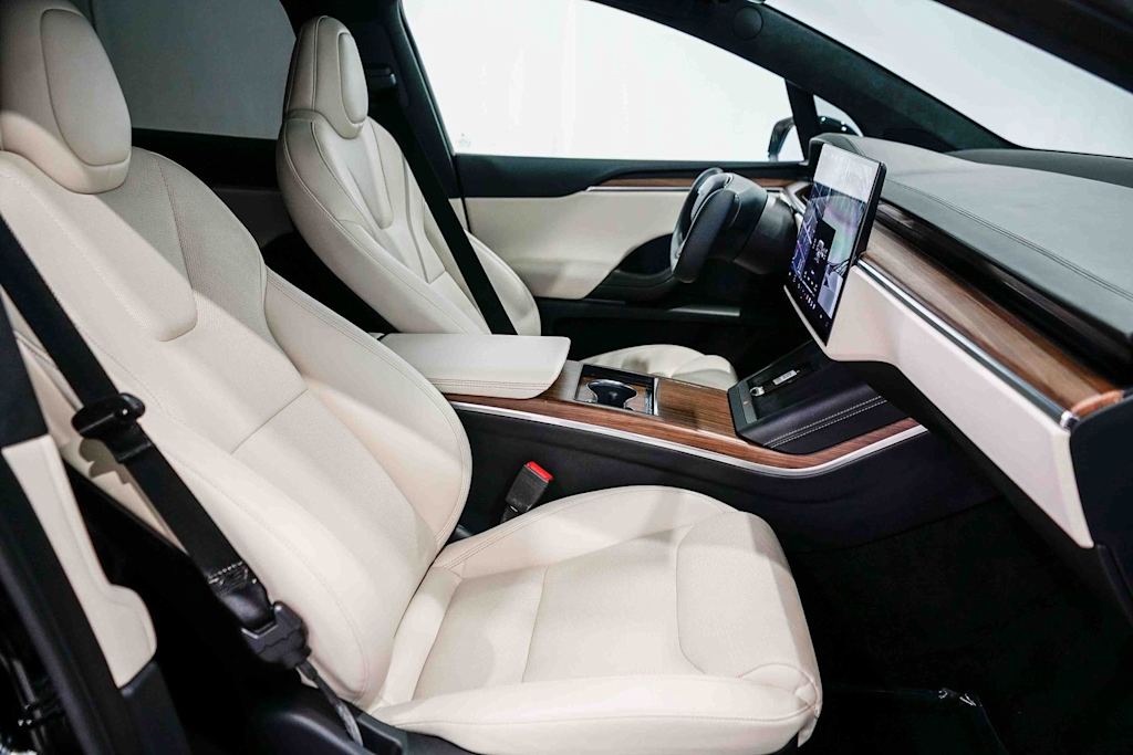 Thumbnail: 2023 Tesla Model X - 8