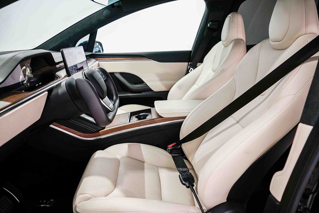 Thumbnail: 2023 Tesla Model X - 9