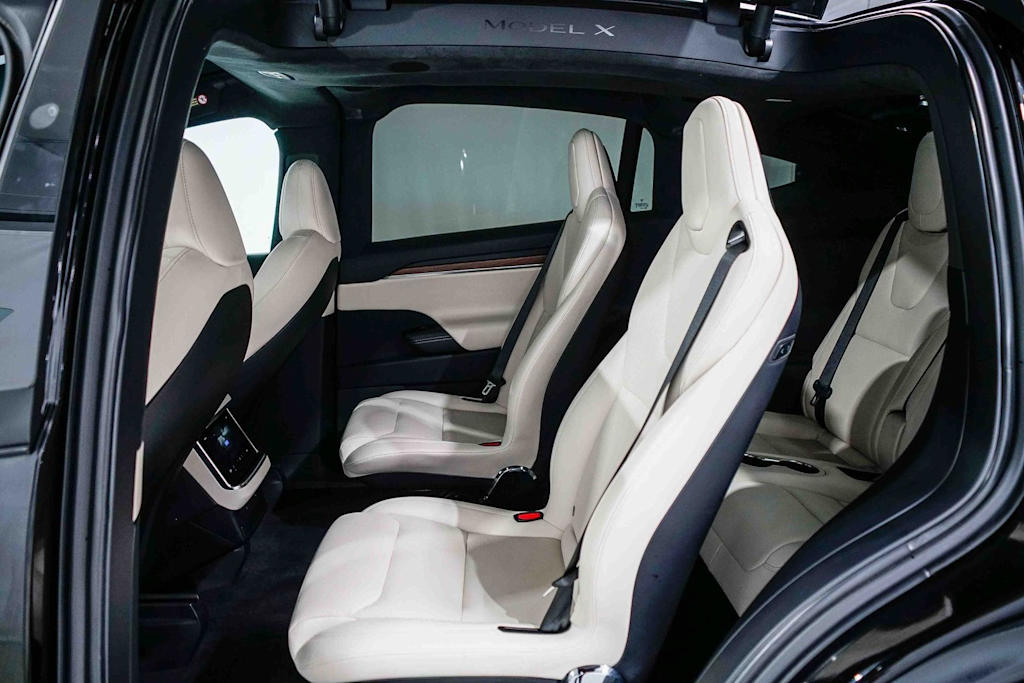 Thumbnail: 2023 Tesla Model X - 10
