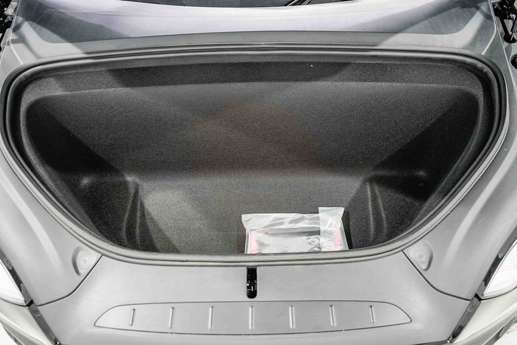 Thumbnail: 2023 Tesla Model X - 31