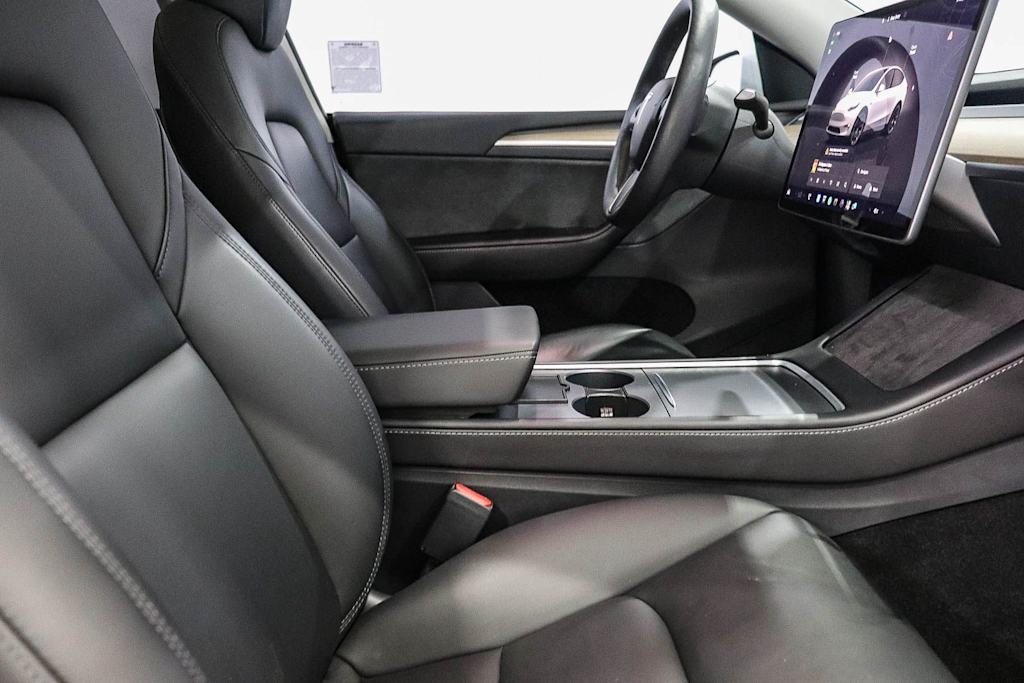 Thumbnail: 2023 Tesla Model Y - 9