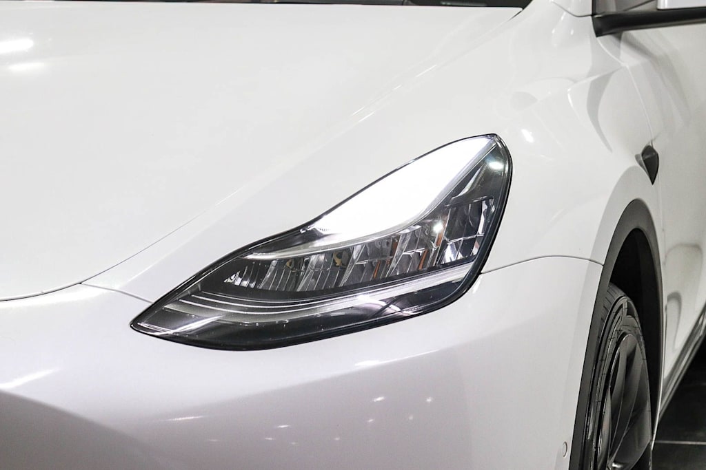 Thumbnail: 2023 Tesla Model Y - 19