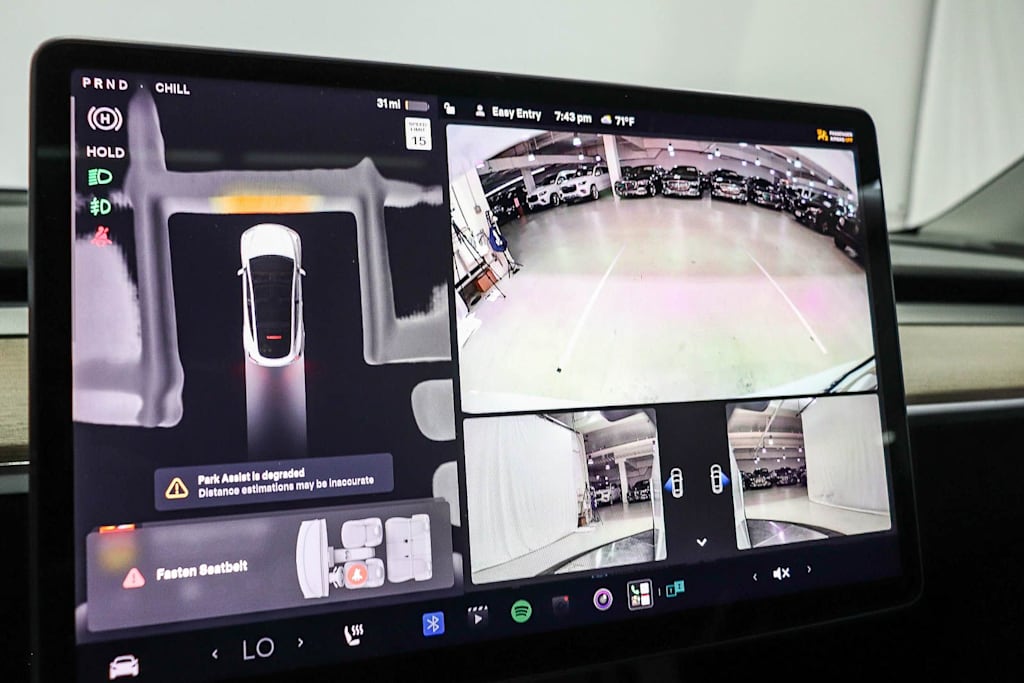 Thumbnail: 2023 Tesla Model Y - 27