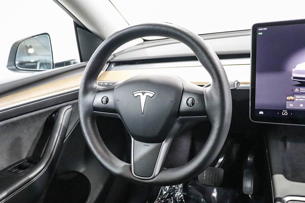 Thumbnail: 2023 Tesla Model Y - 8