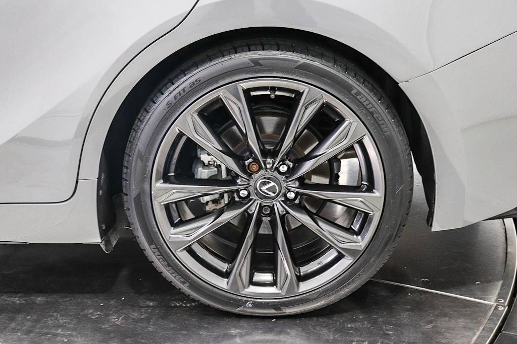 Thumbnail: 2024 Lexus ES - 23