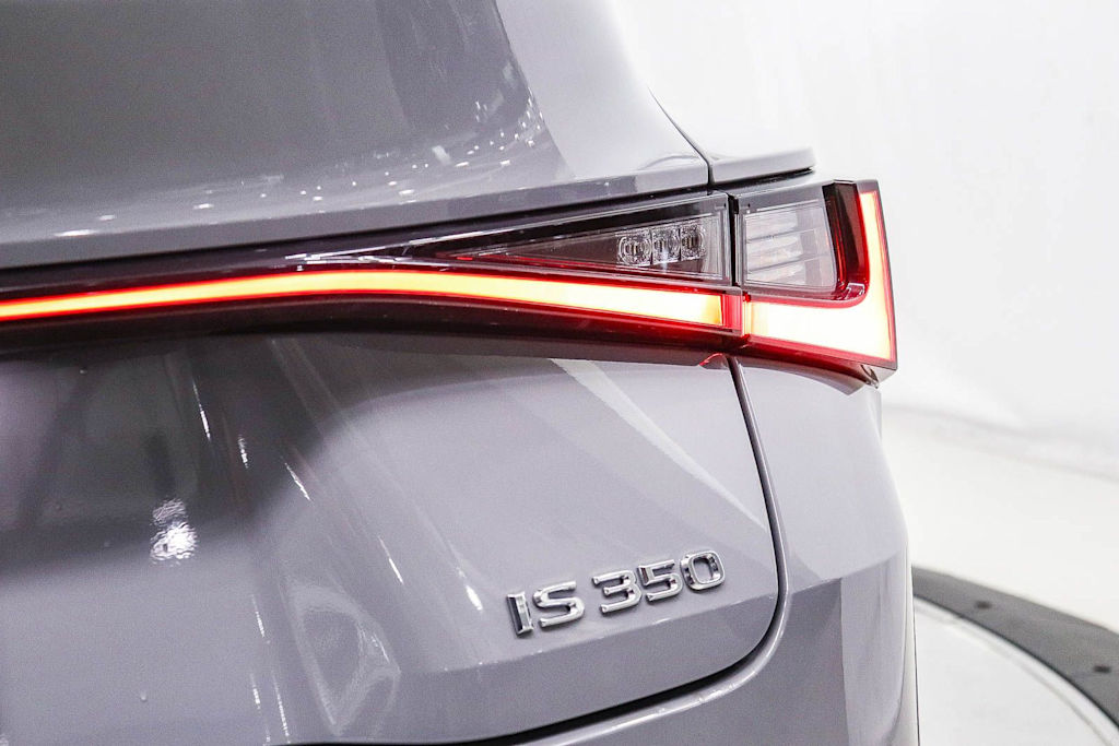 Thumbnail: 2024 Lexus ES - 5