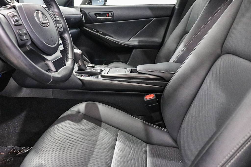 Thumbnail: 2024 Lexus ES - 10