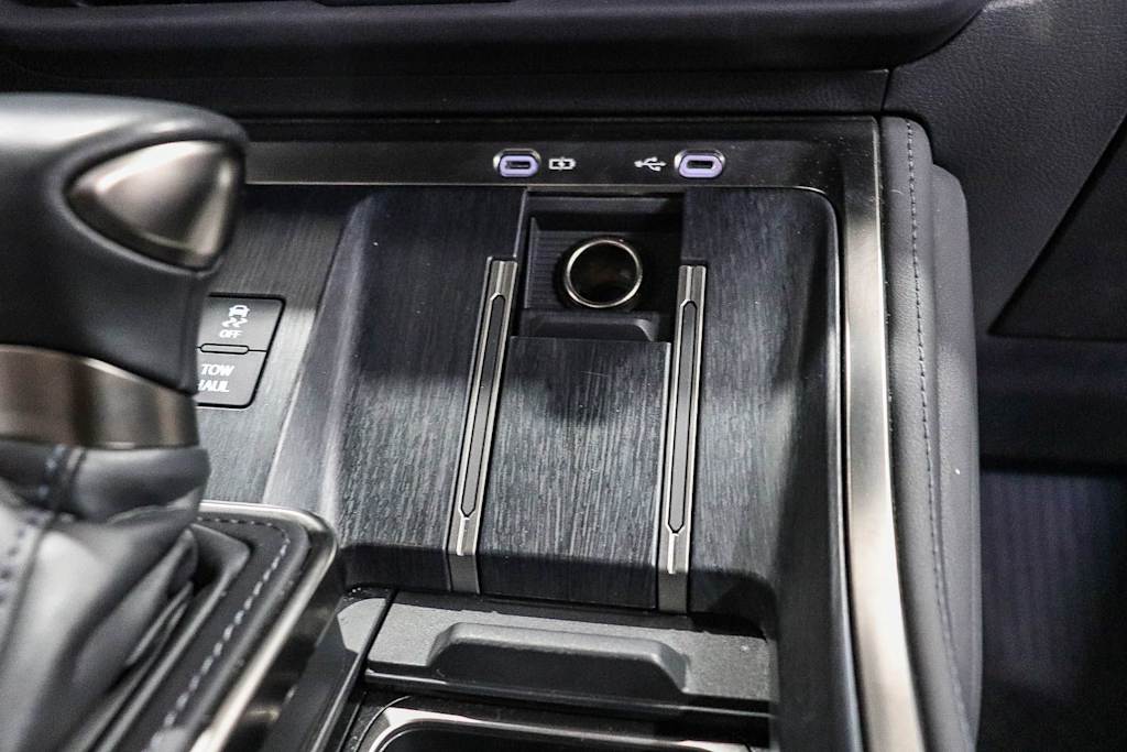 Thumbnail: 2024 Lexus ES - 8
