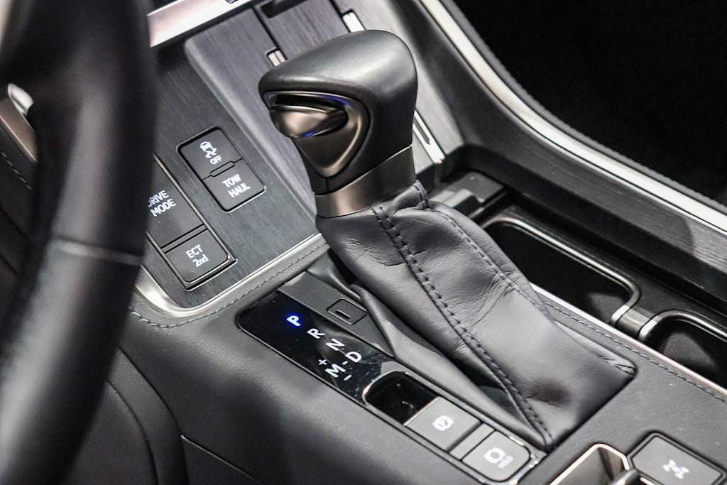 Thumbnail: 2024 Lexus ES - 14