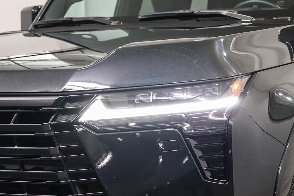 Thumbnail: 2024 Lexus ES - 19