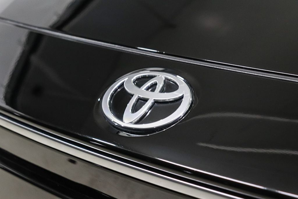 Thumbnail: 2024 Toyota bZ4X - 5