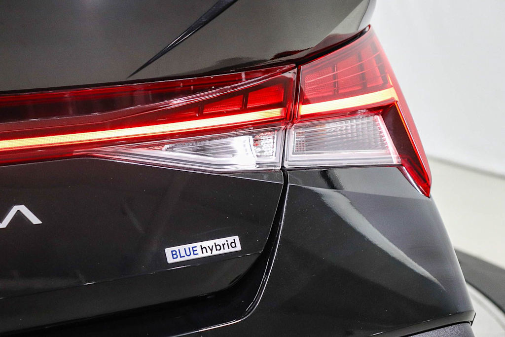 Thumbnail: 2025 Hyundai Elantra - 22