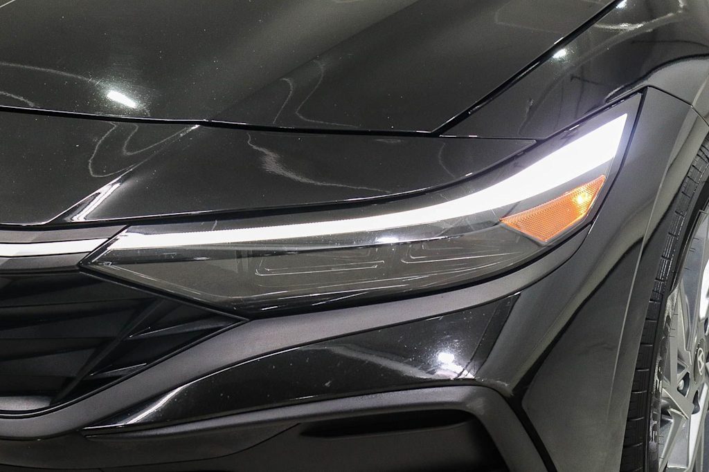 Thumbnail: 2025 Hyundai Elantra - 19