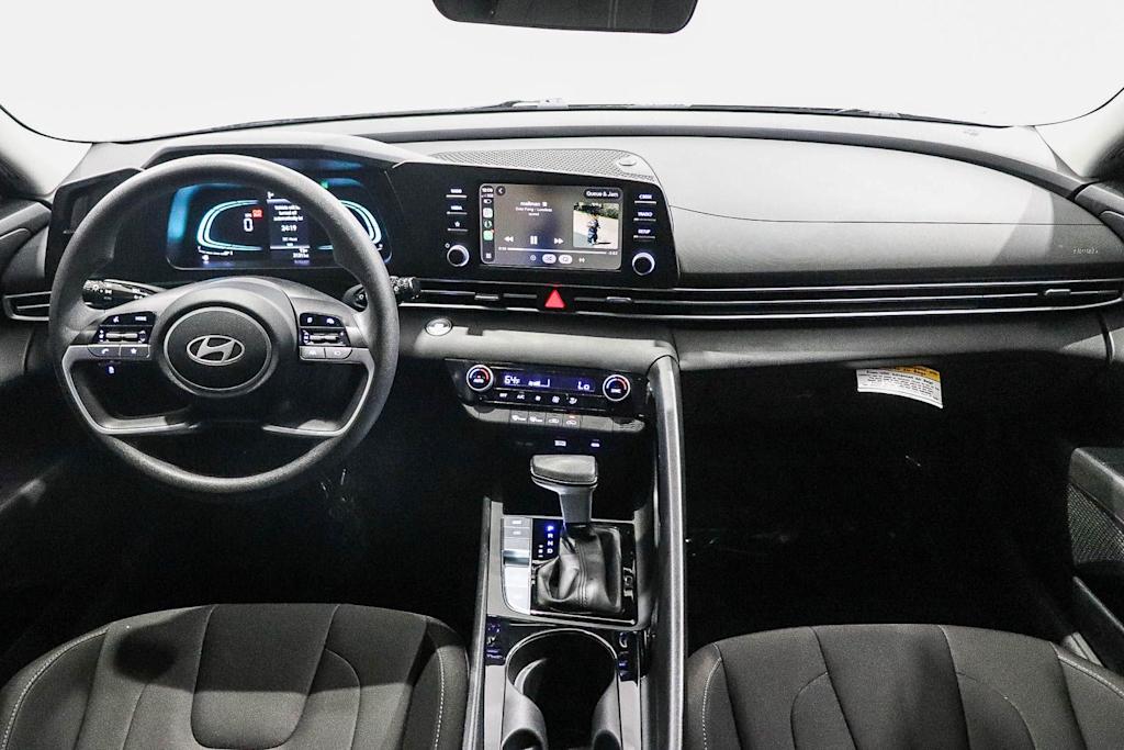 Thumbnail: 2025 Hyundai Elantra - 2