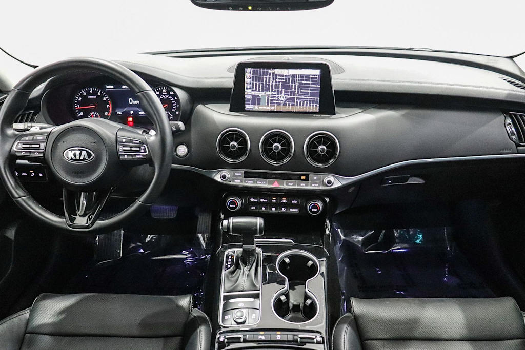 Thumbnail: 2019 Kia Stinger - 2