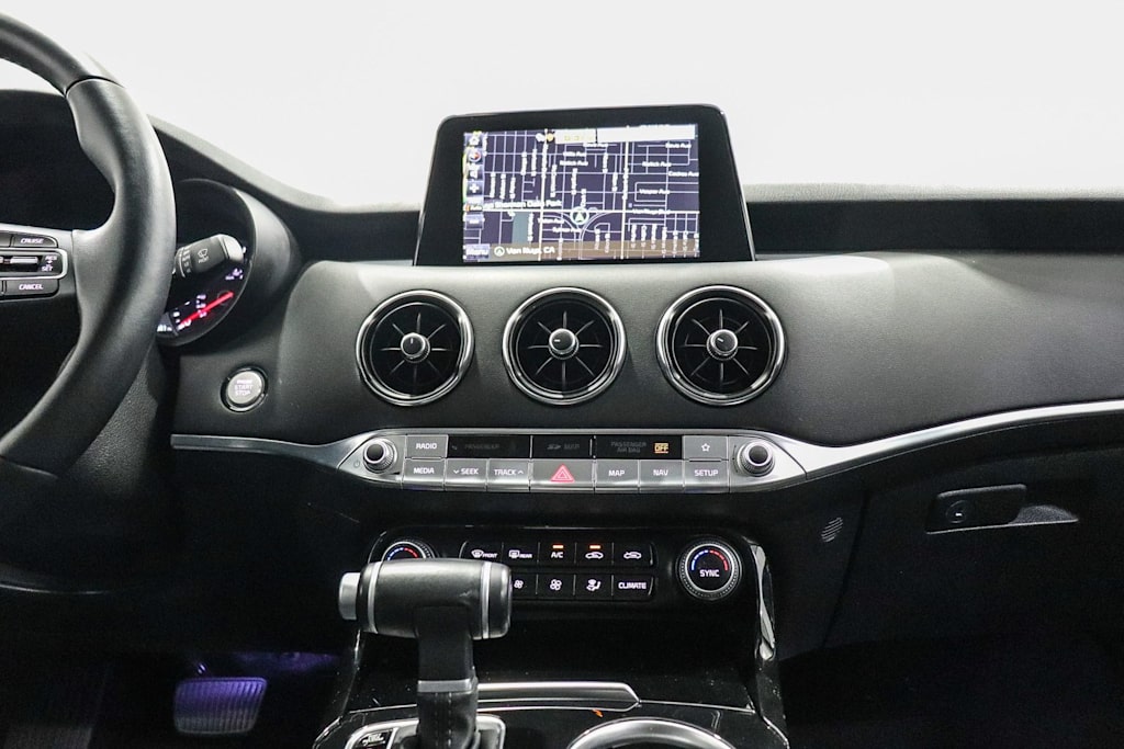 Thumbnail: 2019 Kia Stinger - 11