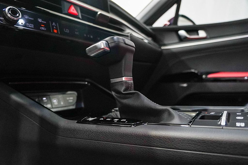 Thumbnail: 2025 Kia K5 - 12