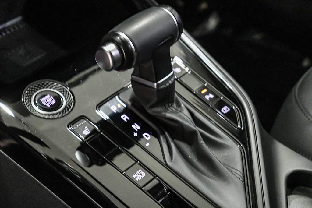 Thumbnail: 2023 Kia Niro - 15